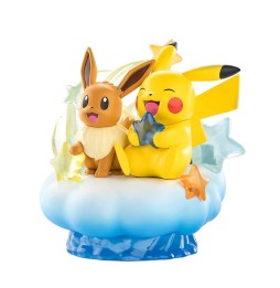 Figurine Pokémon Funism Prime : Evoli et Pikachu Nebula - 20 cm